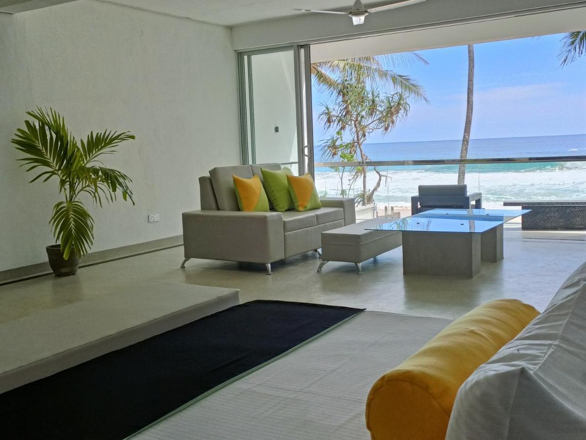 Josan Villa With A Glorious Beach And Sea View Habaraduwa Central Exterior photo